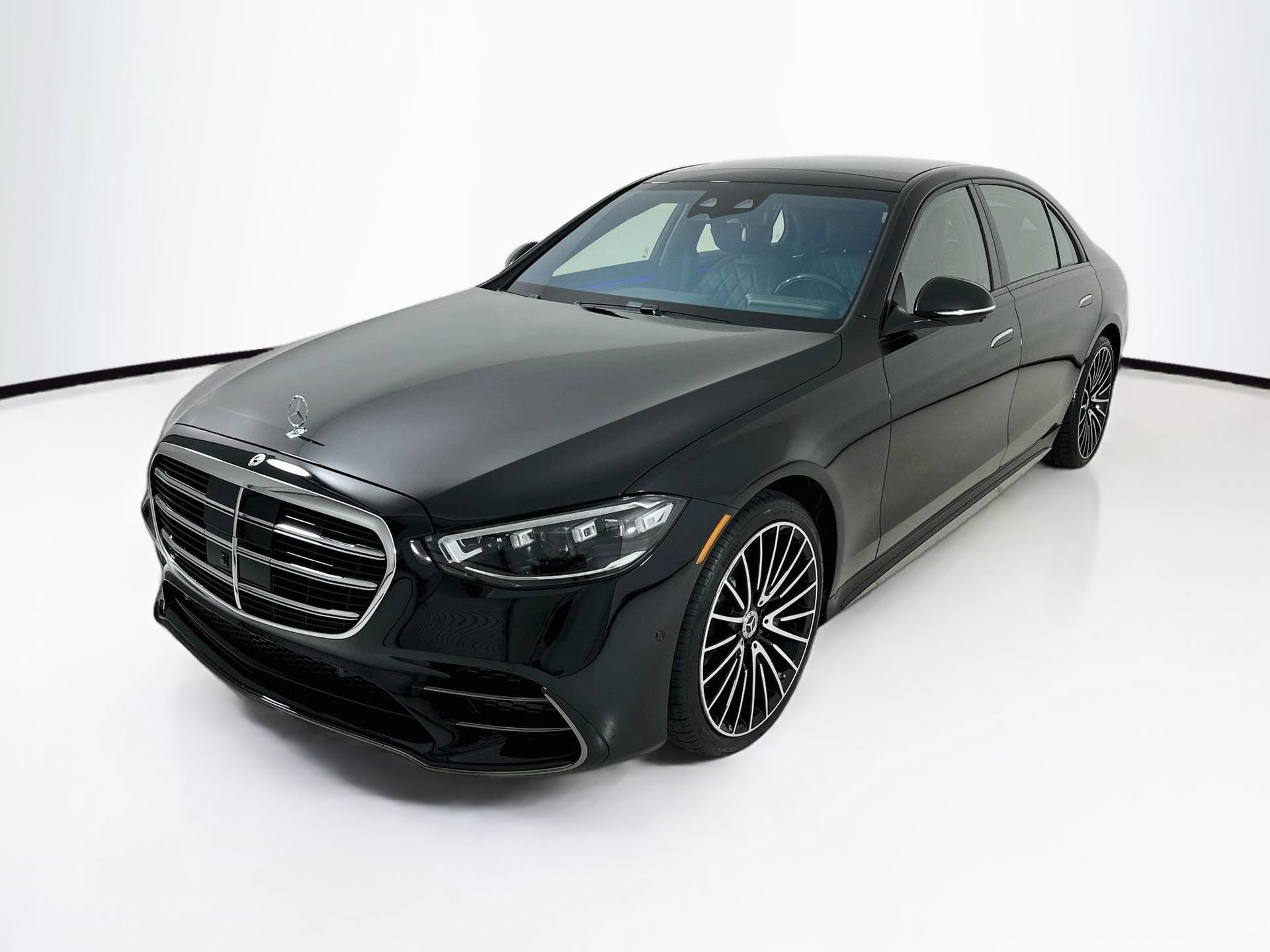 Certified 2024 Mercedes-Benz S 580 4MATIC Sedan image 3