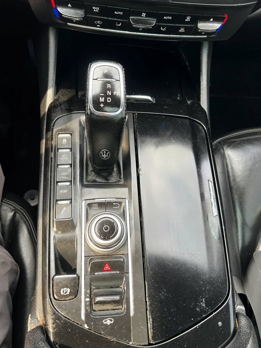 Used 2019 Maserati Levante AWD/4WD image 25