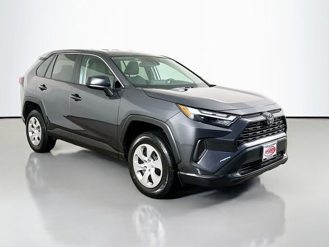 Used 2023 Toyota RAV4 LE image 13