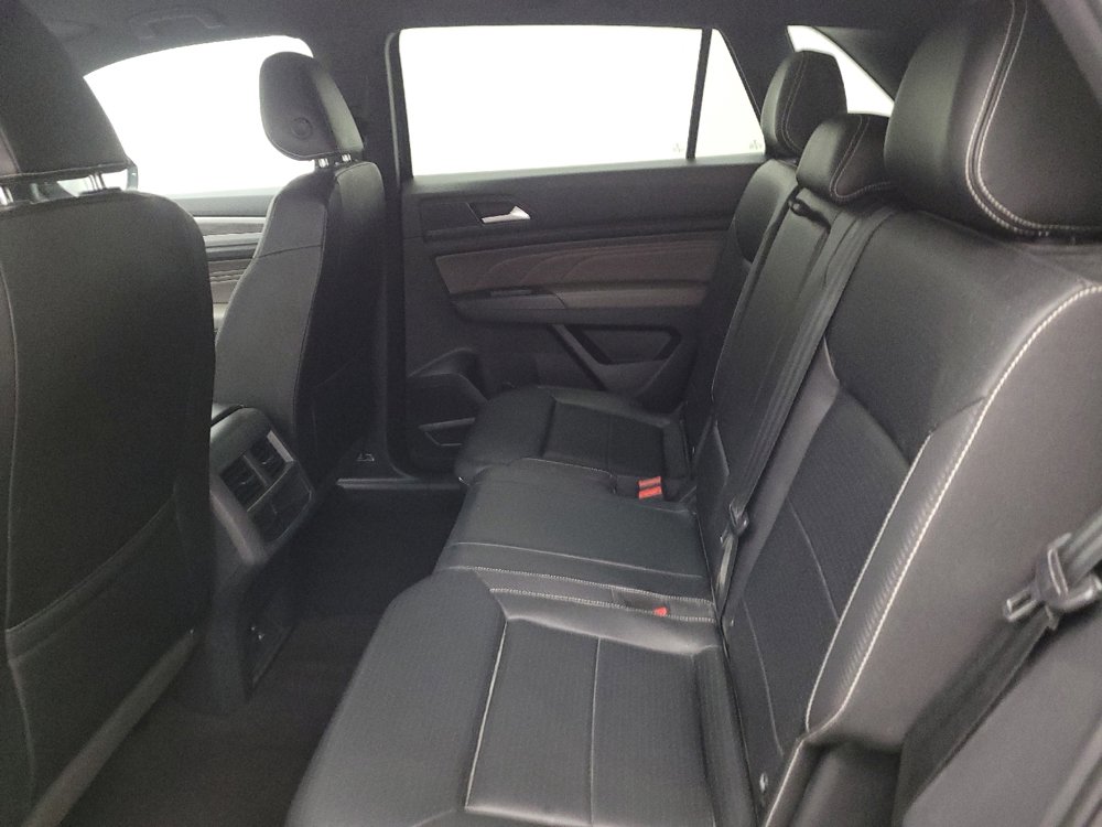 Used 2021 Volkswagen Atlas Cross Sport SE image 18