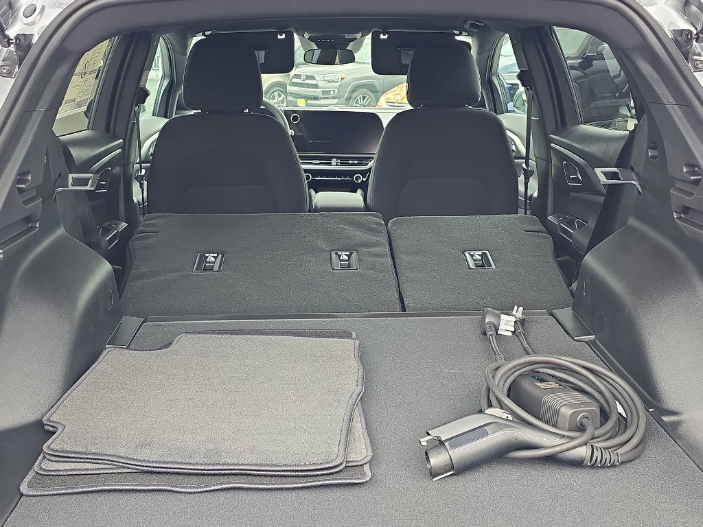 New 2026 Chevrolet Equinox EV LT image 10