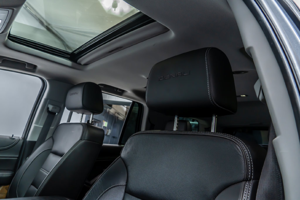 Used 2019 GMC Yukon Denali AWD/4WD image 27