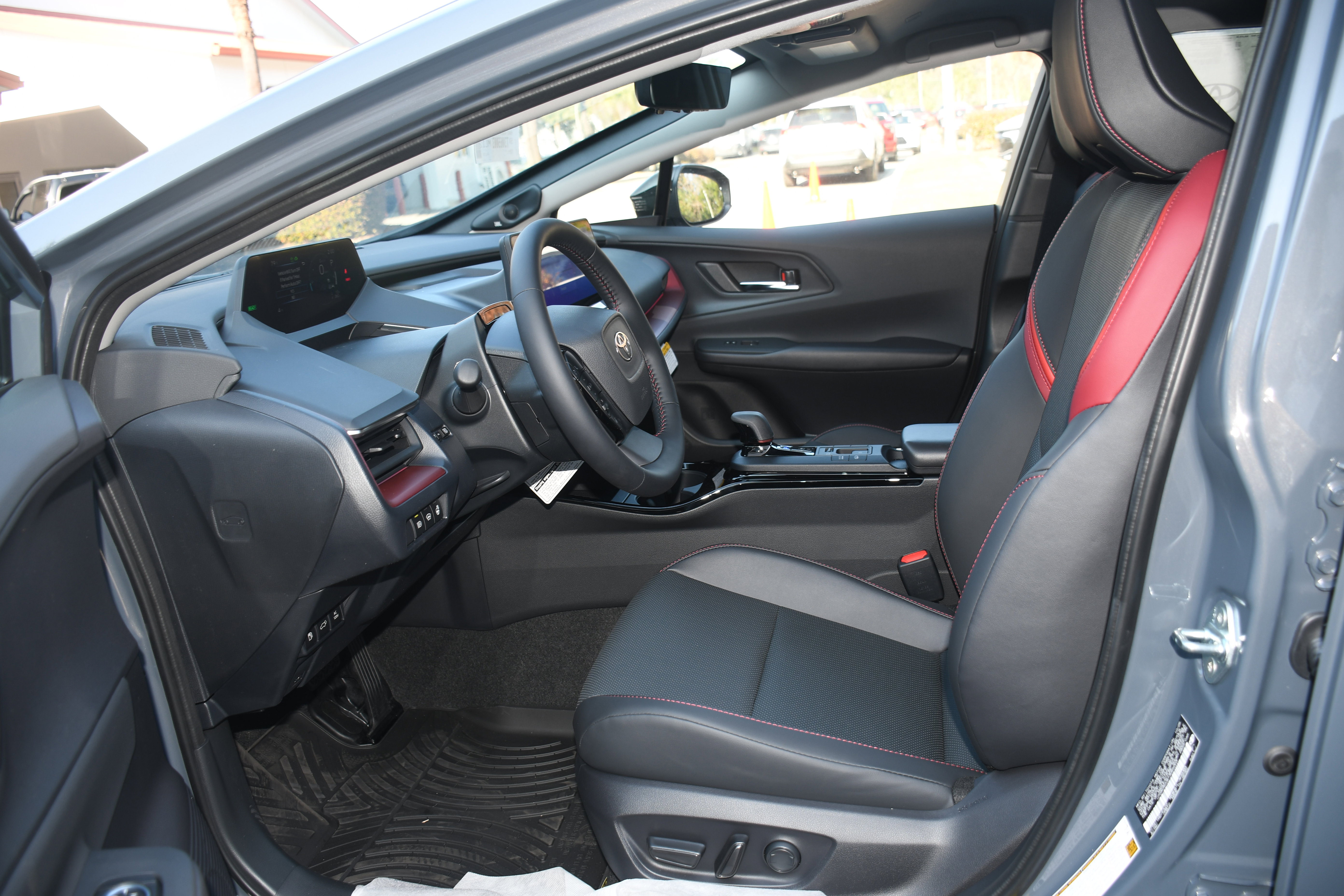 New 2026 Toyota Prius Plug-In Hybrid image 3