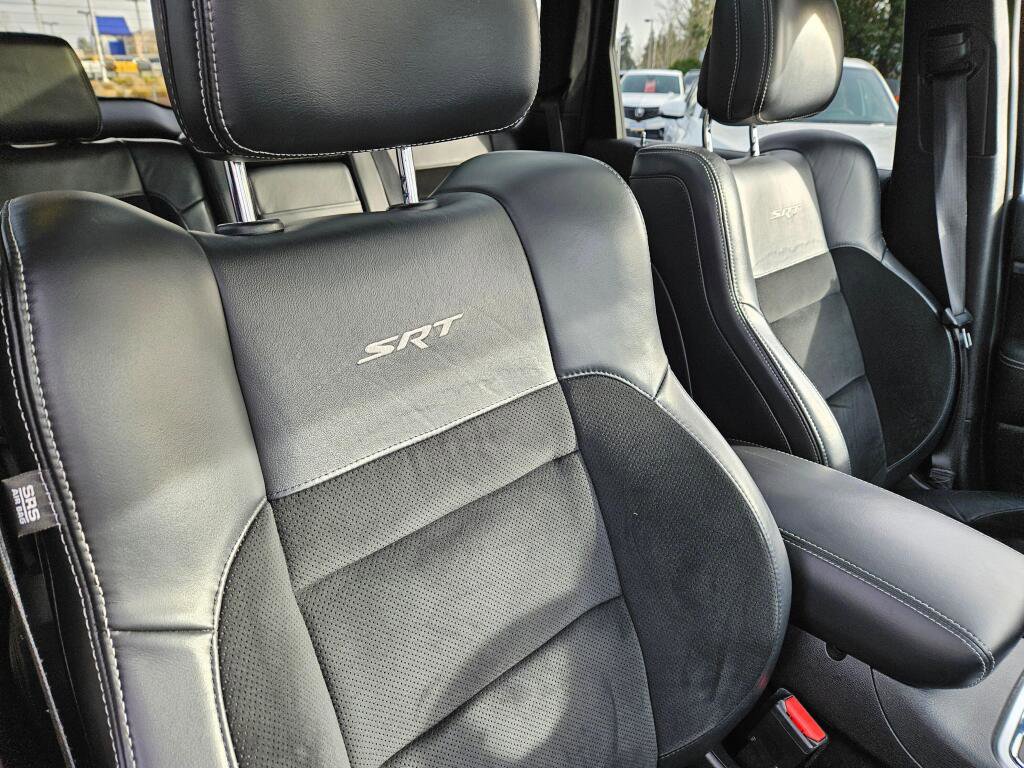 Used 2015 Jeep Grand Cherokee SRT w/ Luxury Group II image 11