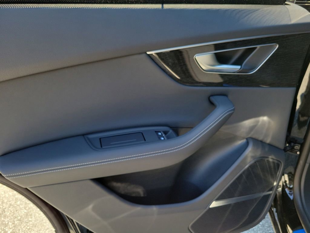 New 2026 Audi Q8 Premium Plus image 28