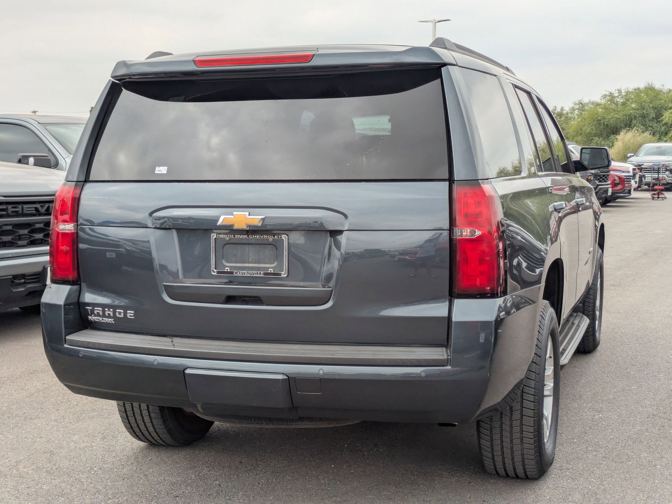 Used 2019 Chevrolet Tahoe LT image 3