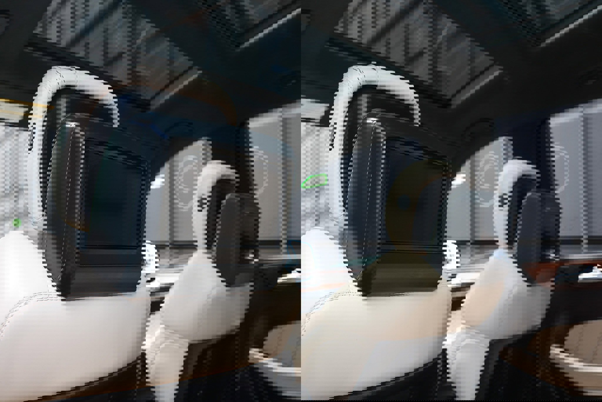 Used 2015 Mercedes-Benz GL 63 AMG 4MATIC image 29