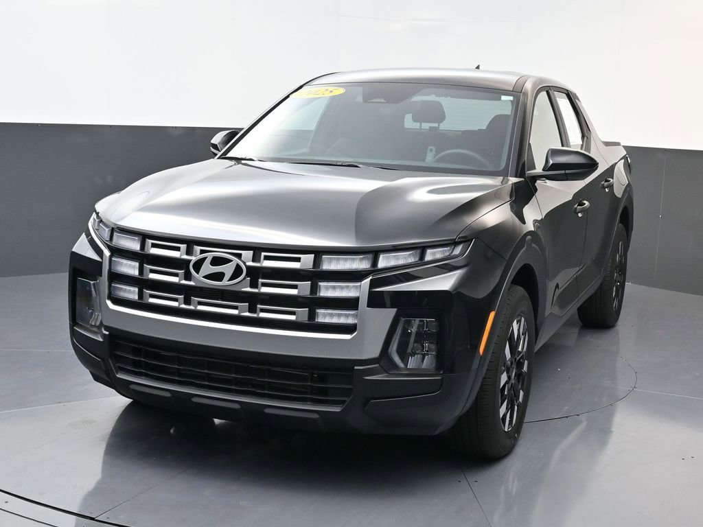 Certified 2025 Hyundai Santa Cruz SE image 8