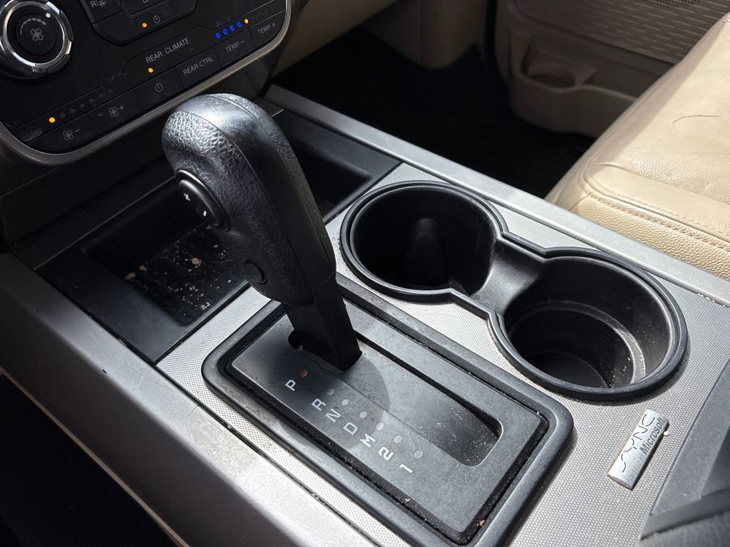 Used 2015 Ford Expedition EL XLT image 27