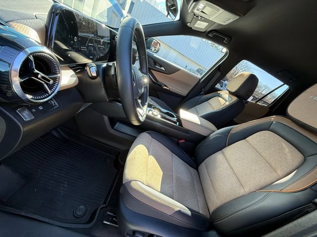 New 2026 Chevrolet Equinox ACTIV w/ Convenience Package III FWD image 13