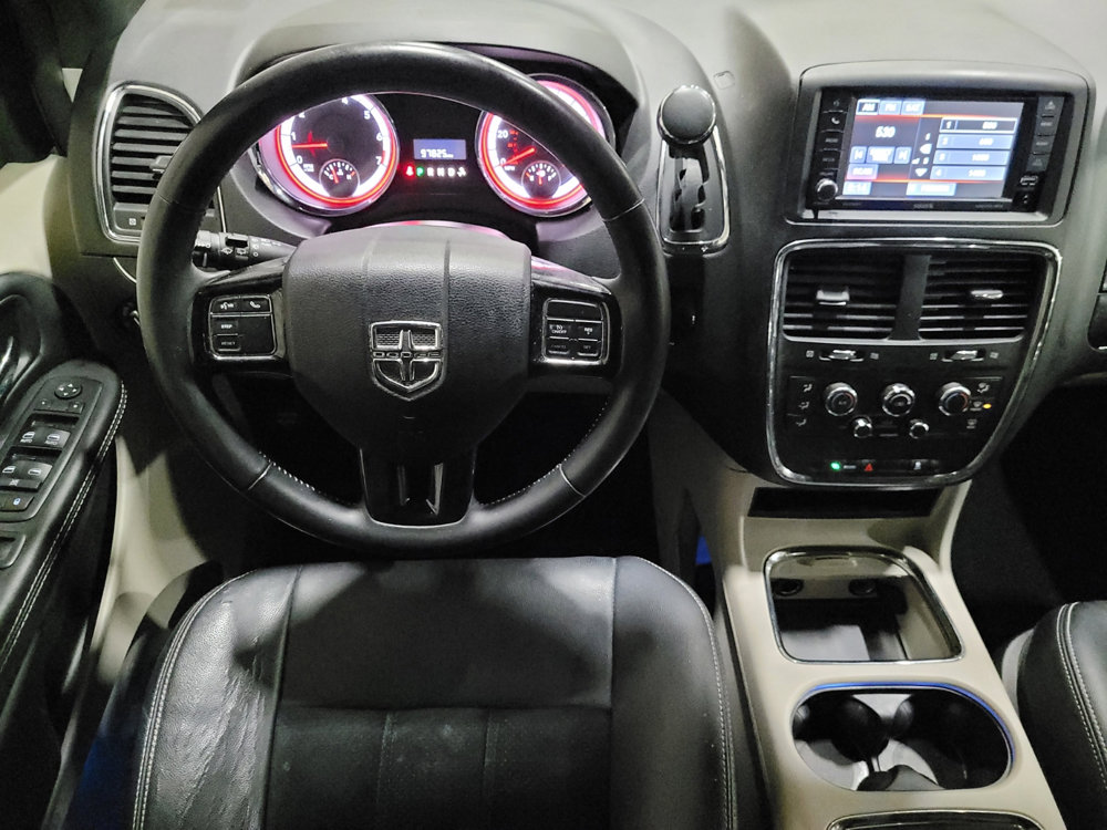 Used 2018 Dodge Grand Caravan SXT image 22