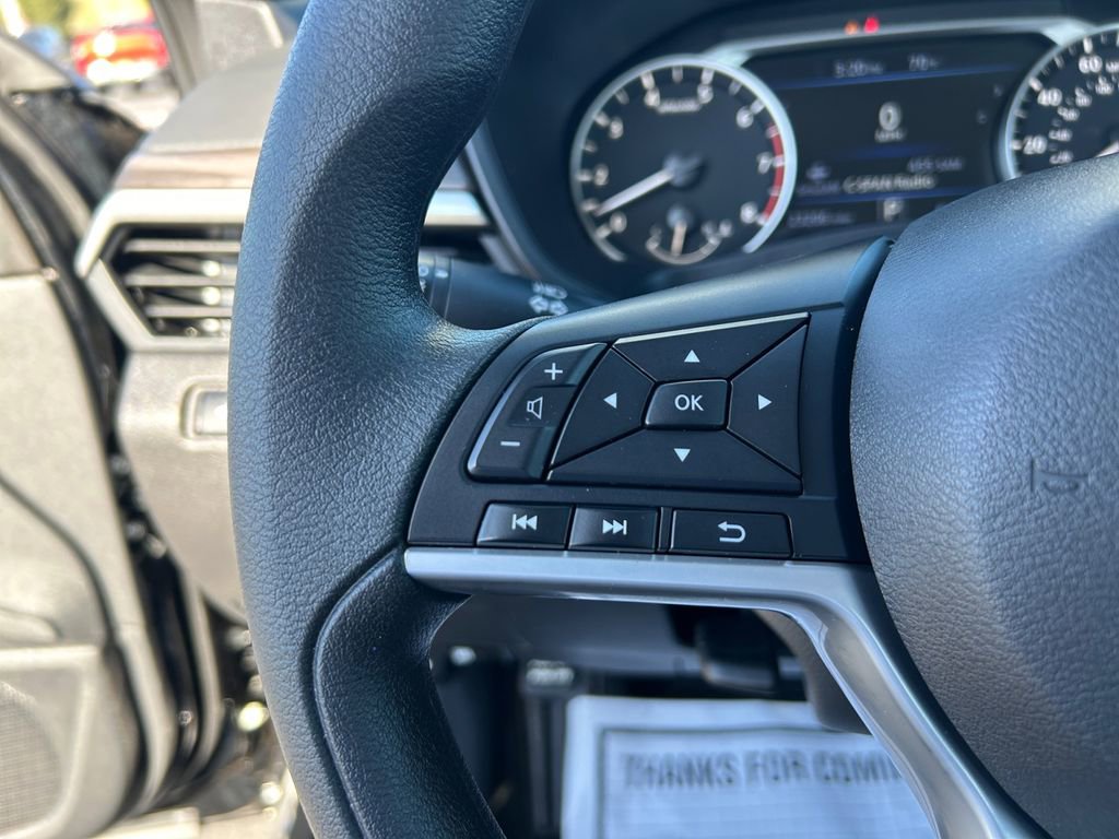 Used 2025 Nissan Altima 2.5 SV image 18