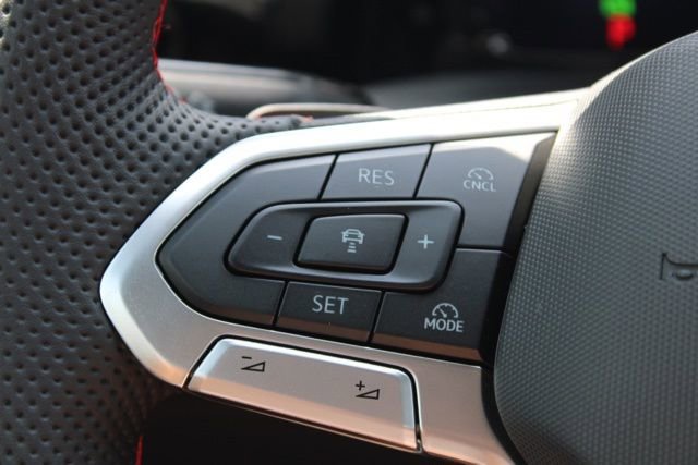 New 2025 Volkswagen GTI SE image 20