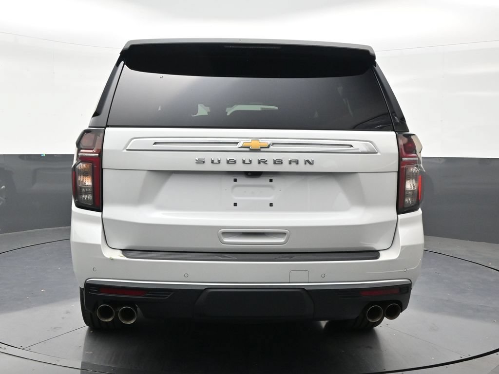 Used 2023 Chevrolet Suburban High Country RWD image 4