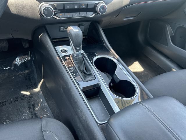 Used 2024 Nissan Altima 2.5 SV FWD image 23