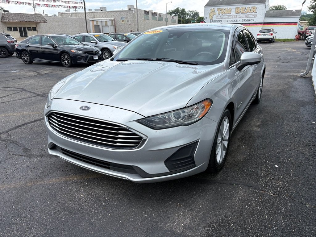 Used 2019 Ford Fusion SE FWD image 6
