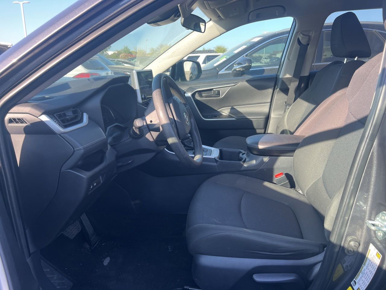 Used 2025 Toyota RAV4 LE image 8