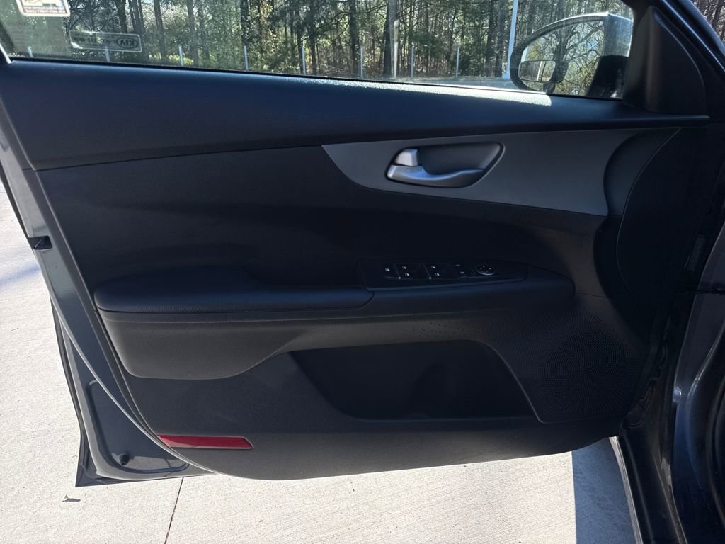 Used 2021 Kia Forte LXS image 14