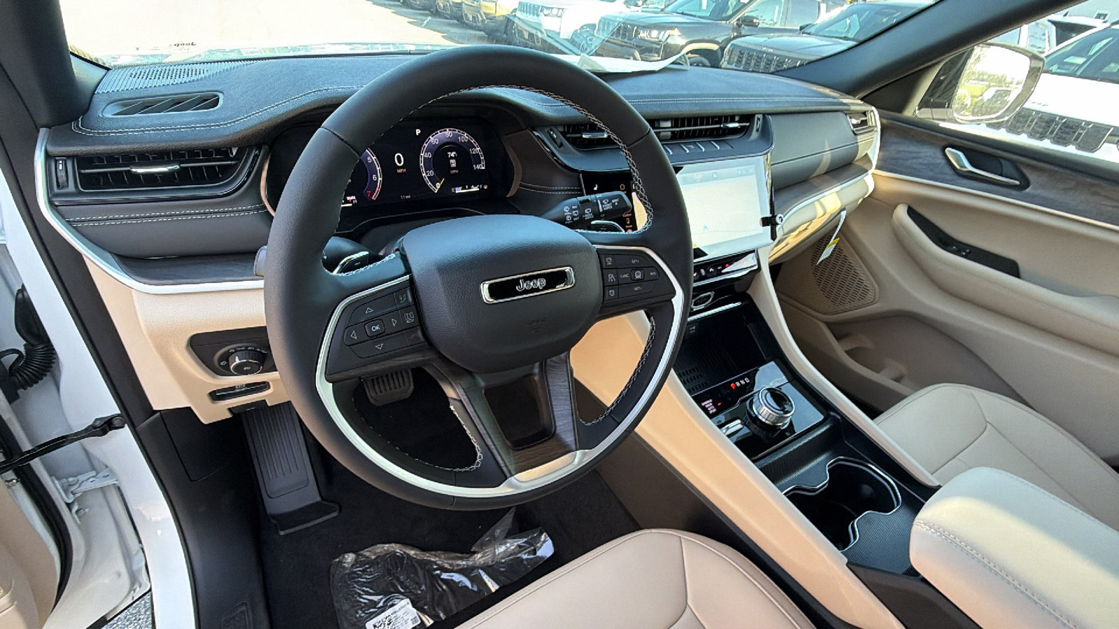 New 2027 Jeep Grand Cherokee Limited AWD/4WD image 20