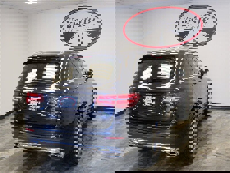 Used 2017 Mercedes-Benz GLC 300 4MATIC image 9