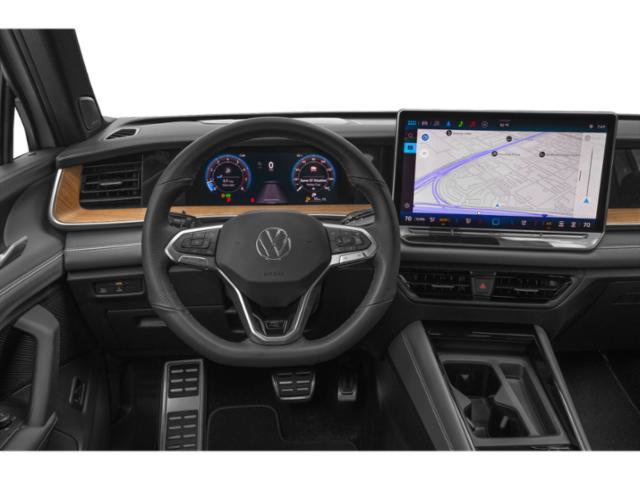 Used 2025 Volkswagen Tiguan SEL R-Line AWD/4WD image 6