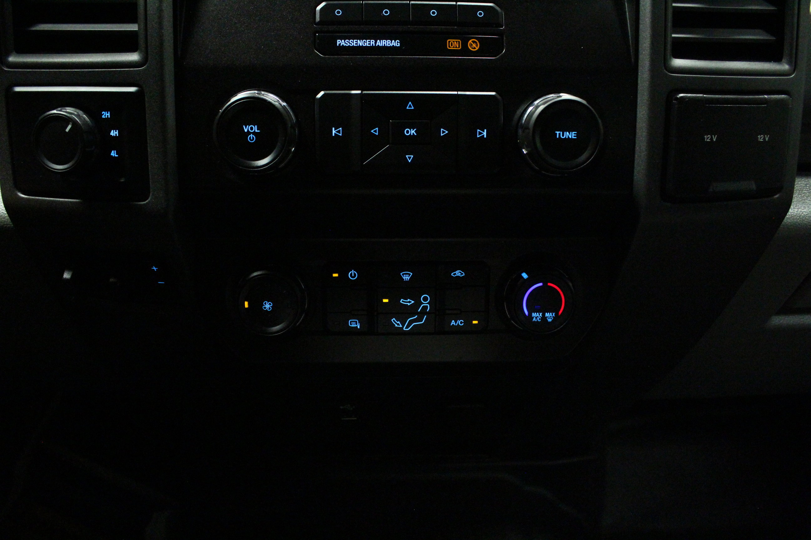 Used 2019 Ford F250 XL w/ STX Appearance Package AWD/4WD image 38