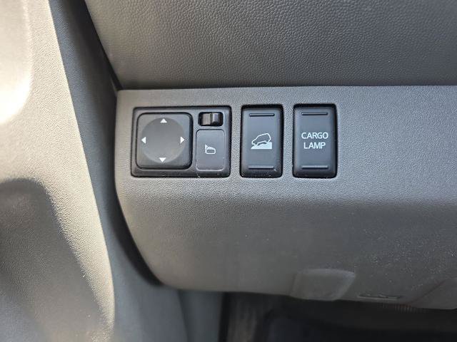 Used 2017 Nissan Frontier SV AWD/4WD image 35