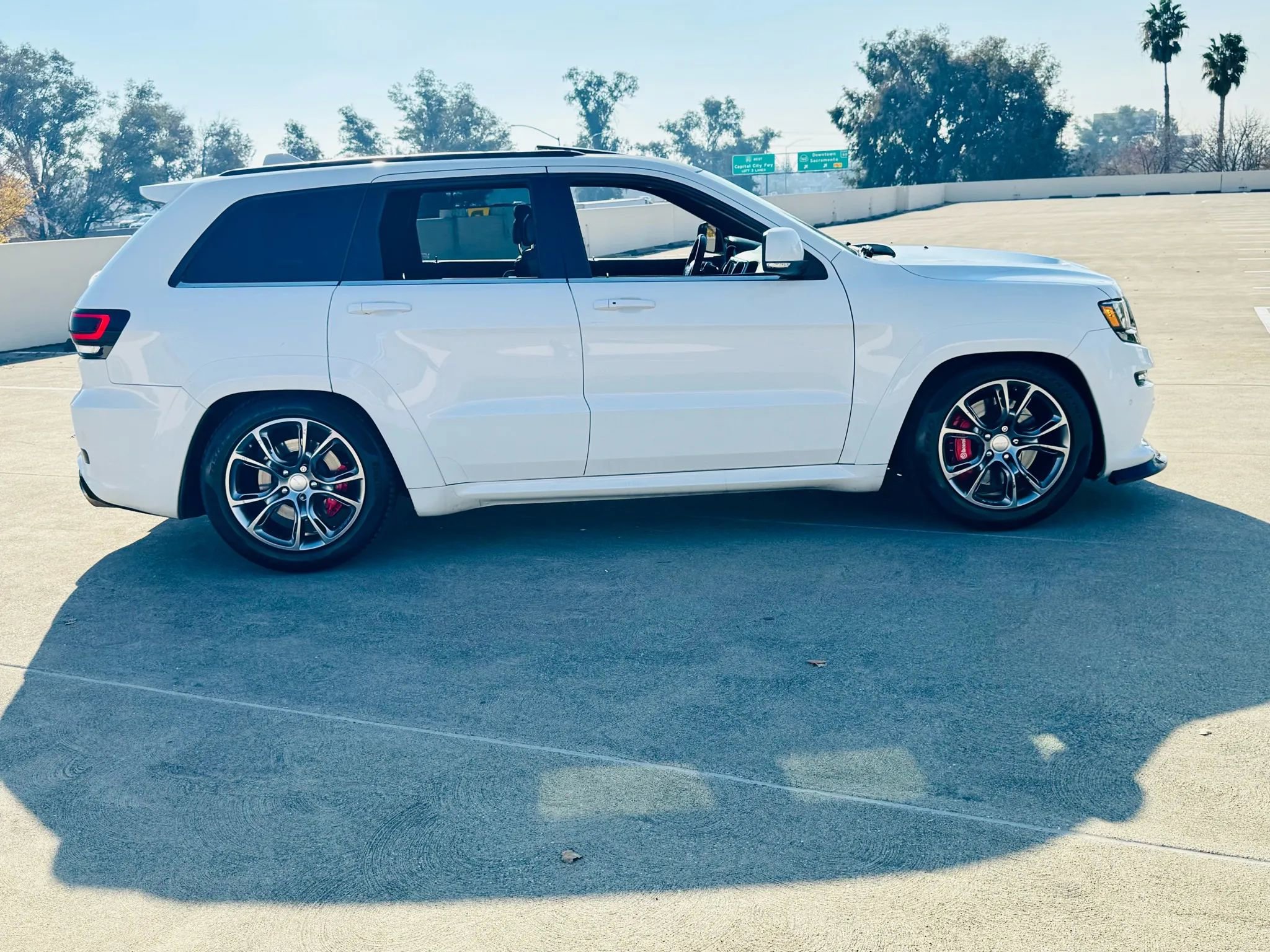 Used 2014 Jeep Grand Cherokee SRT8 w/ Luxury Group II image 11