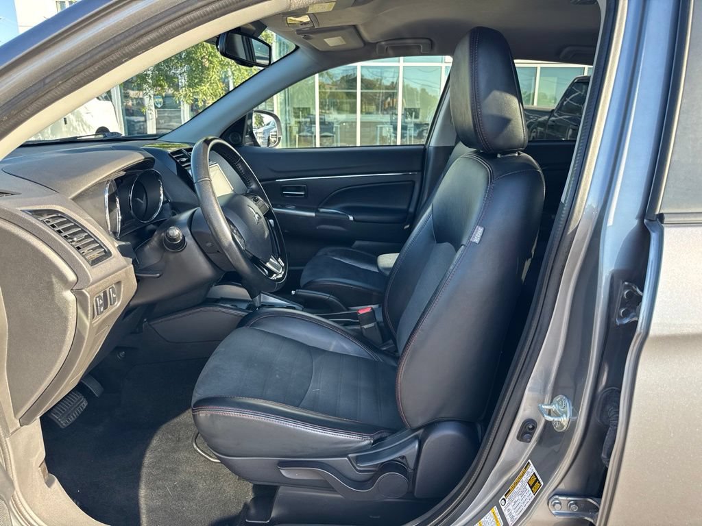 Used 2024 Mitsubishi Outlander Sport SE AWD/4WD image 11