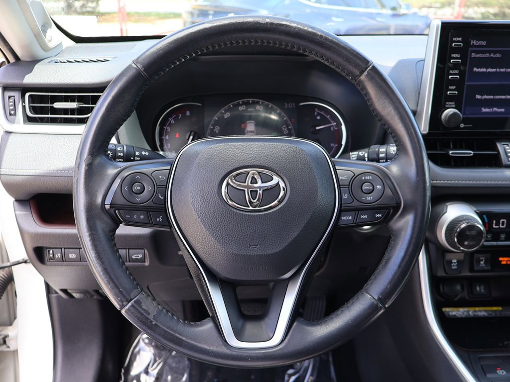 Used 2019 Toyota RAV4 Limited w/ Advanced Technology Package AWD/4WD image 38