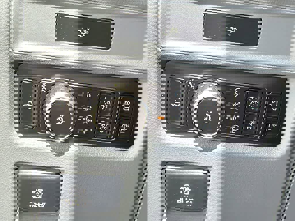 New 2026 Ford F150 XLT w/ Equipment Group 302A MID image 30