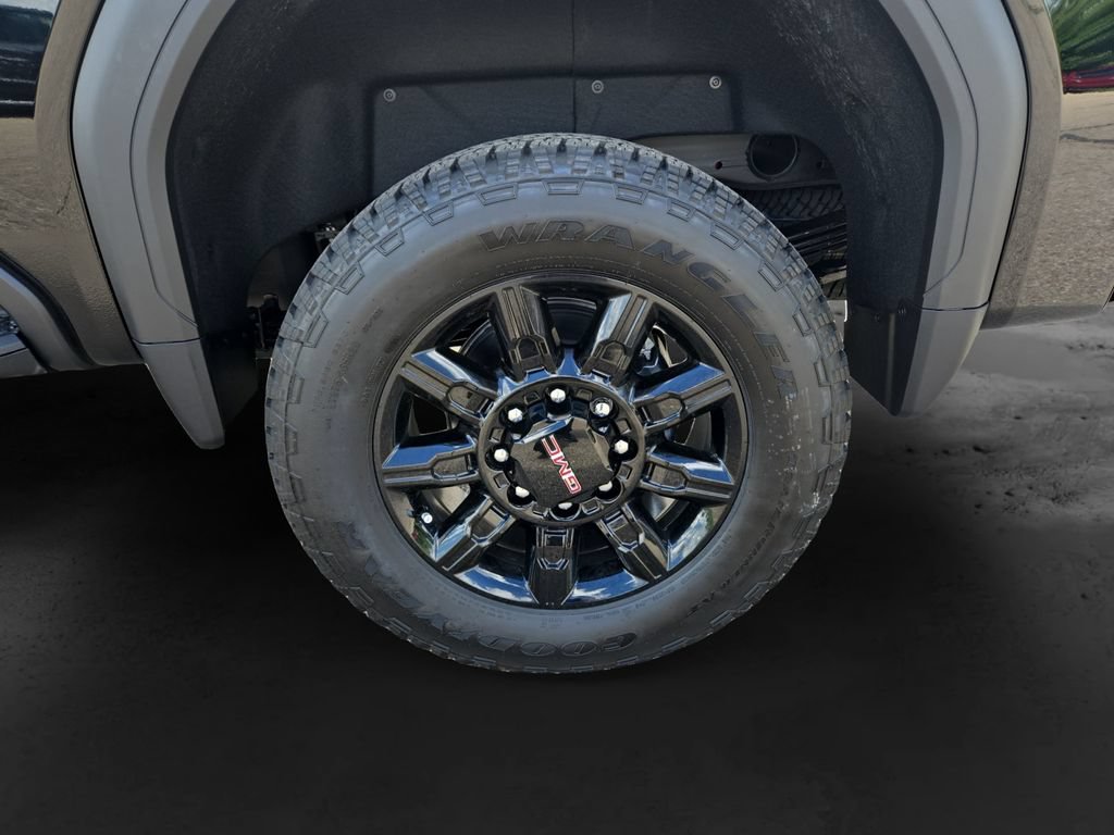 New 2026 GMC Sierra 2500 AT4 w/ AT4 Premium Plus Package AWD/4WD image 13
