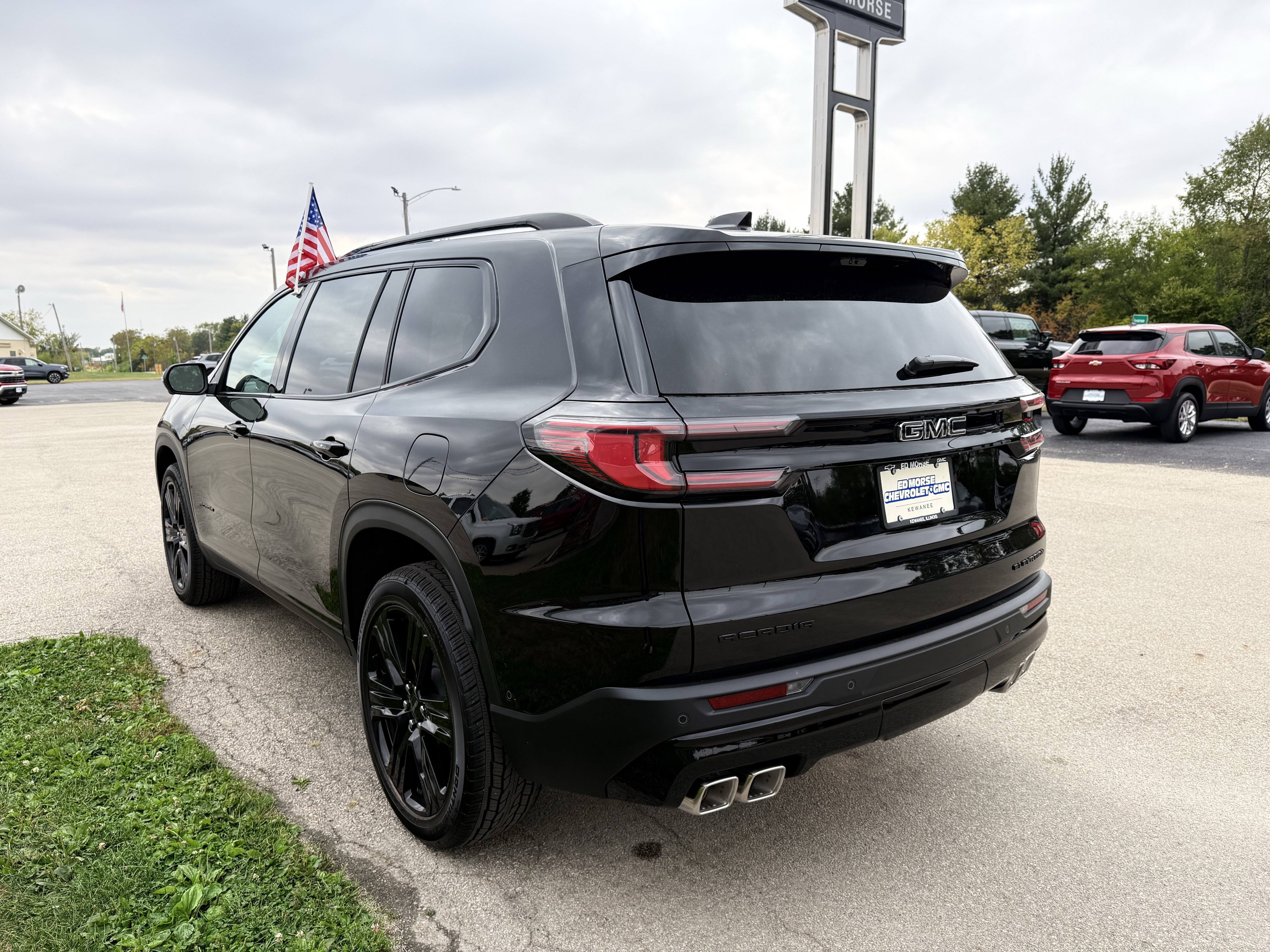 New 2026 GMC Acadia Elevation w/ Super Cruise Package FWD image 3