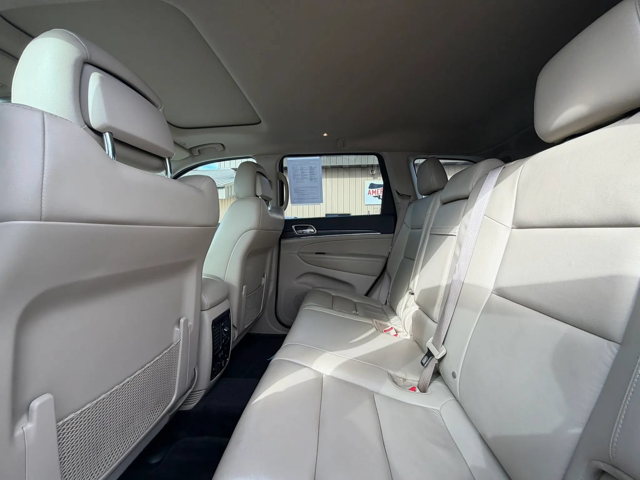 Used 2017 Jeep Grand Cherokee Limited RWD image 20