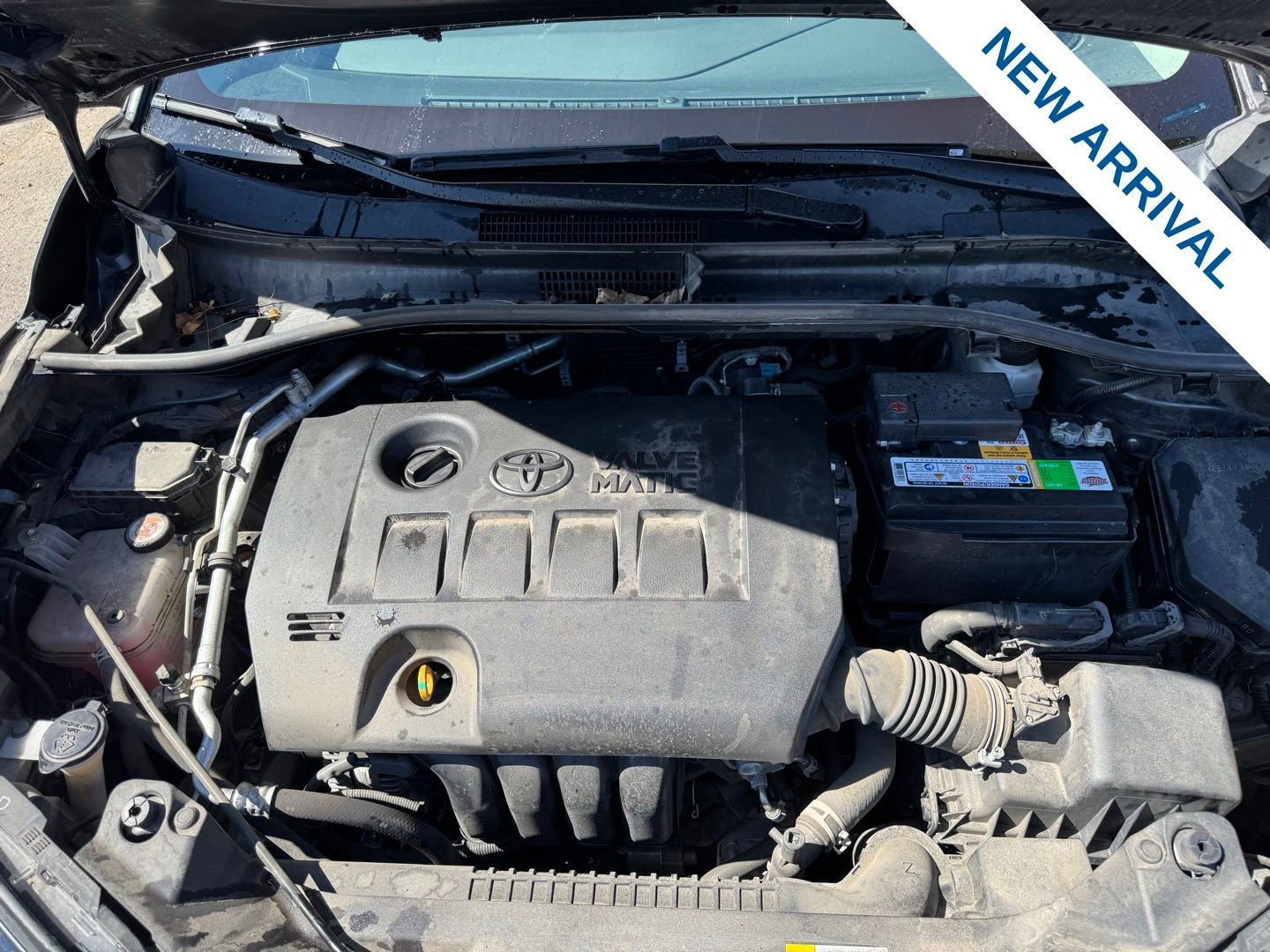 Used 2021 Toyota C-HR LE image 28