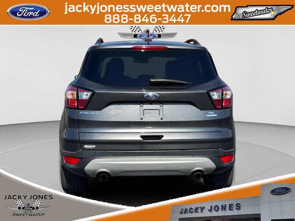 Certified 2018 Ford Escape SE w/ SE Sync 3 Package image 5