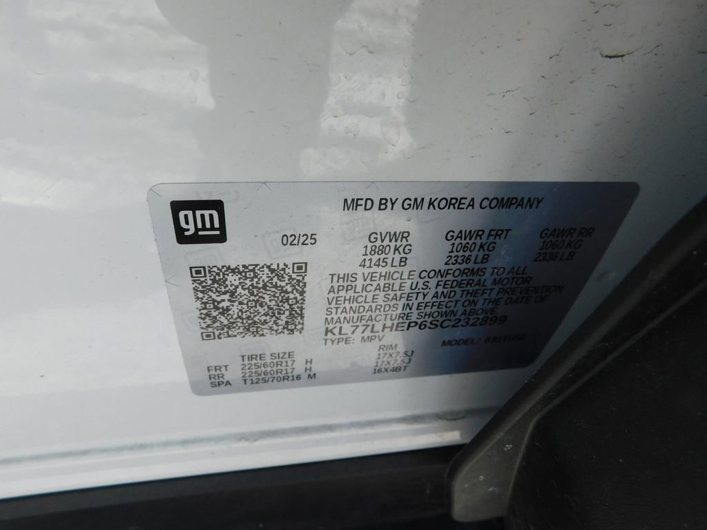 Used 2025 Chevrolet Trax LT w/ LT Convenience Package image 11