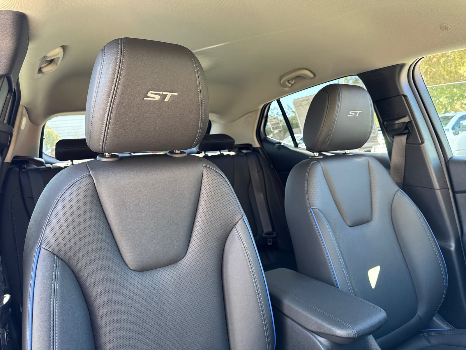 New 2026 Buick Encore GX Sport Touring w/ Comfort Package FWD image 17