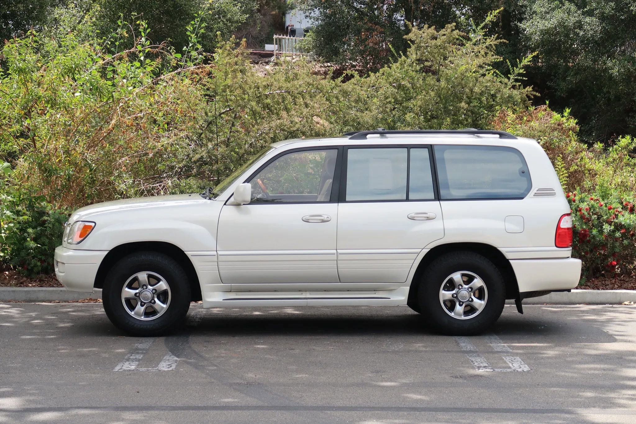 Used 2001 Lexus LX 470 4WD image 5