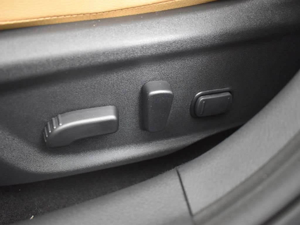 New 2025 Nissan Sentra SV w/ SV Premium Package image 28