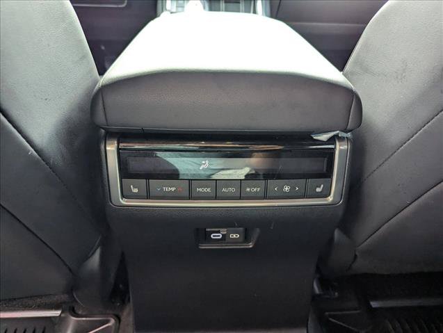 Used 2025 Lexus GX 550 w/ Accessory Package (Z1) AWD/4WD image 14