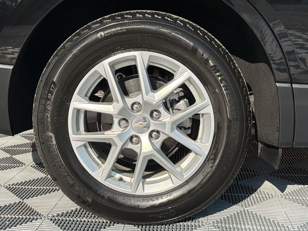 Used 2024 Chevrolet Equinox LS image 18