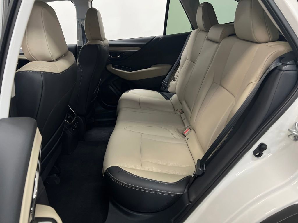 Certified 2025 Subaru Outback Limited image 27