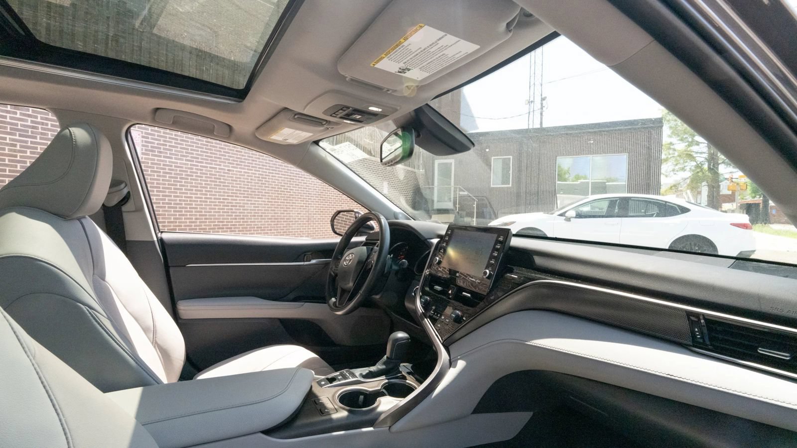 Used 2023 Toyota Camry XSE FWD image 11