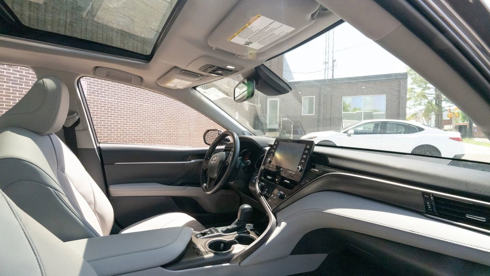 Used 2023 Toyota Camry XSE FWD image 11