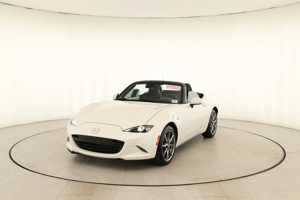 Used 2022 MAZDA MX-5 Miata Grand Touring w/ Weather Package RWD image 12