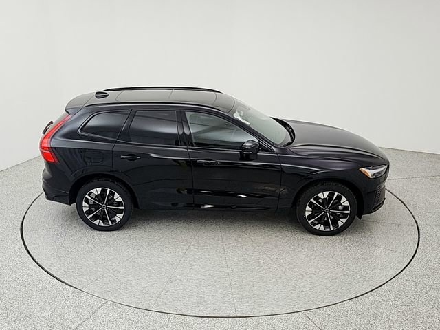 New 2026 Volvo XC60 B5 Plus w/ Climate Package image 16