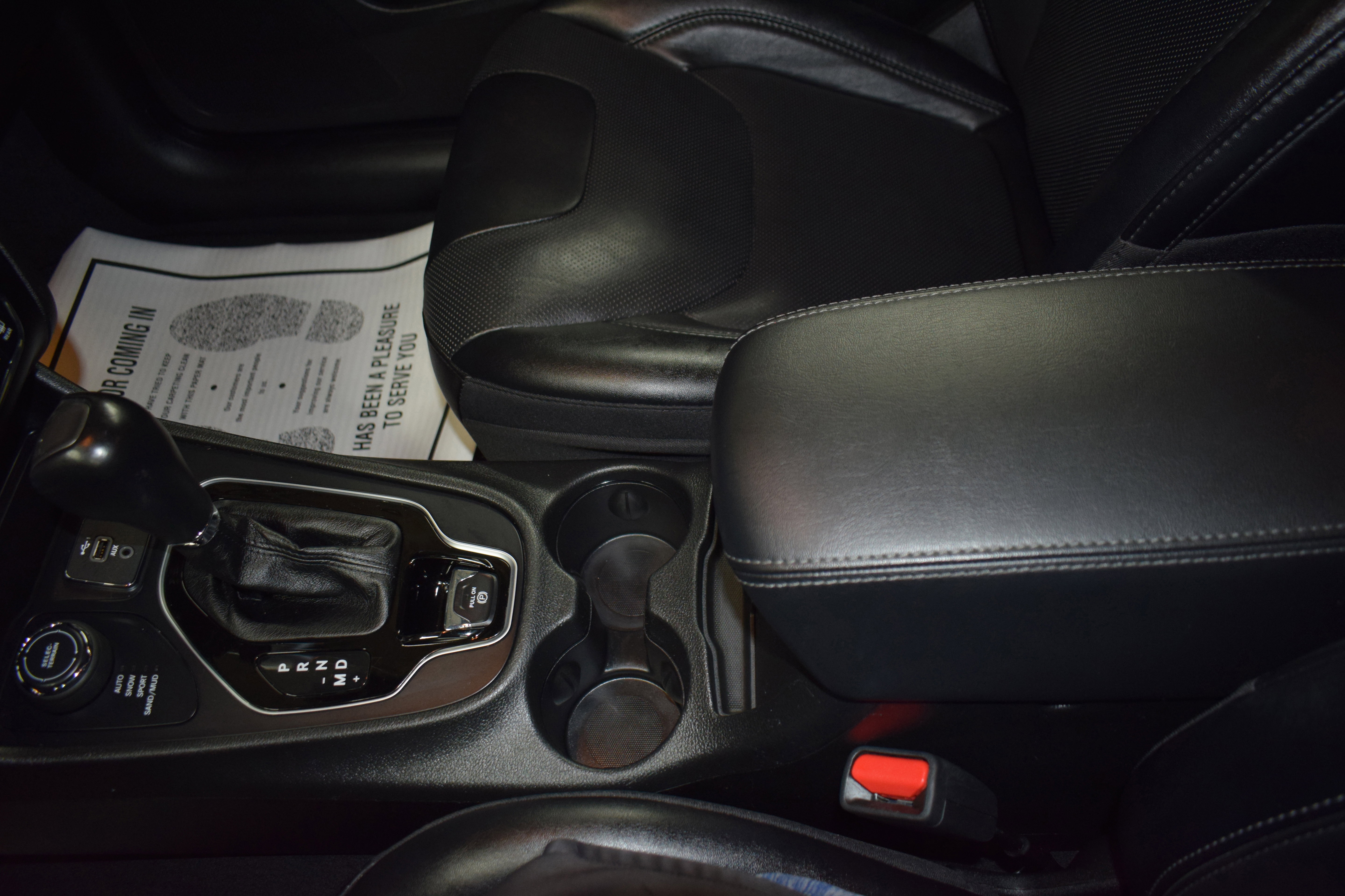 Used 2023 Jeep Cherokee Altitude Lux image 15