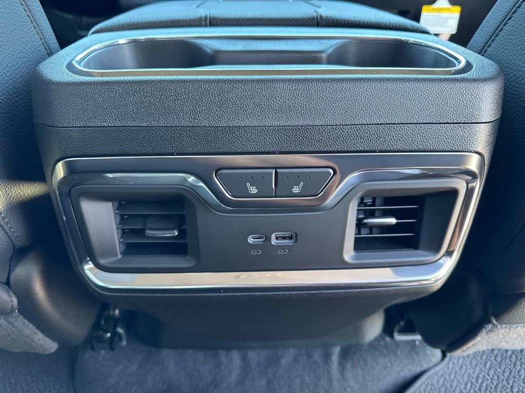 New 2026 GMC Sierra 3500 Denali image 25