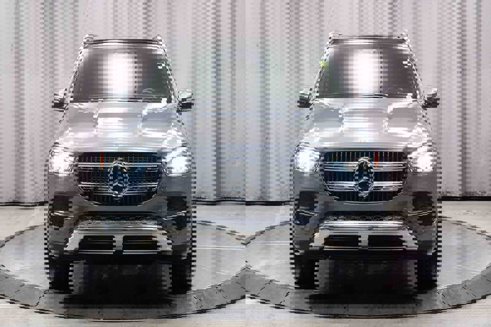 Used 2025 Mercedes-Benz GLE 450e 4MATIC image 6